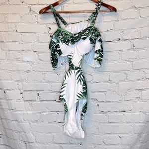Aonihua Green White Tropical Print Ruffle Shoulder Swimsuit Size Medium